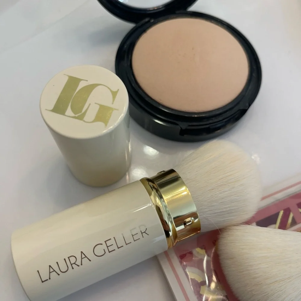 Laura Geller Double Take Baked Versatile Powder Foundation 0.35oz FAIR + Brushes